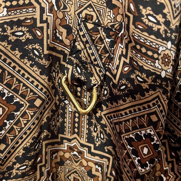 NWOT Michael Kors blouse with signature hardware - Picture 4 of 6